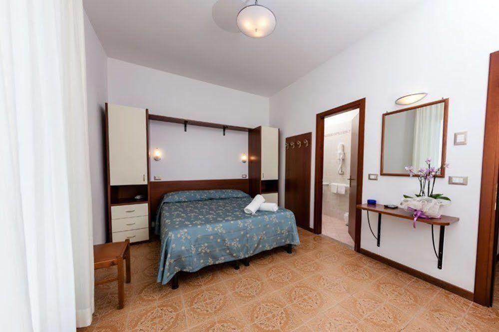 Hotel Sayonara Senigallia Exteriér fotografie